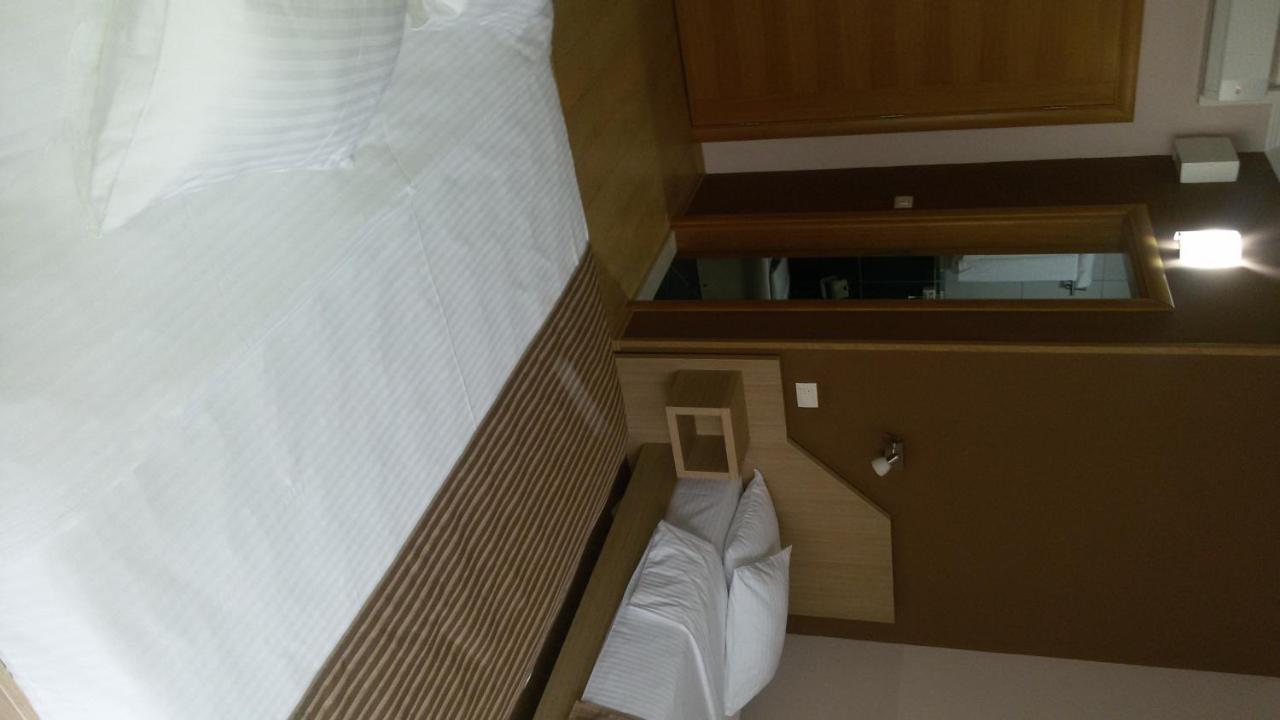 Spa&Hotel Studenac 特雷比涅 外观 照片
